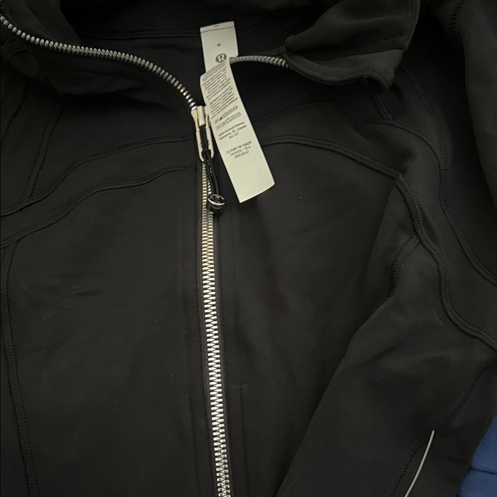 Define cropped jacket NWT - image 1